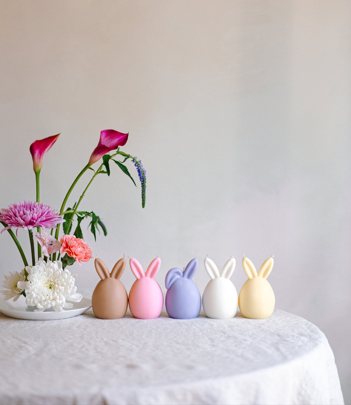 easter bunny candle, easter decor idea, table set up idea, diner table, book shelf decor, gift idea