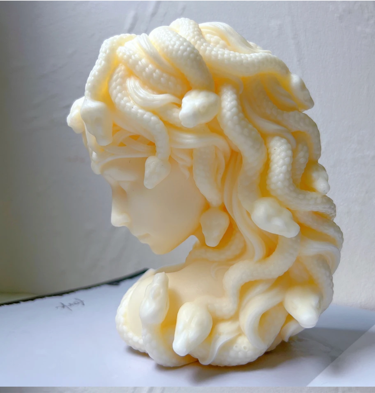 Medusa Candle