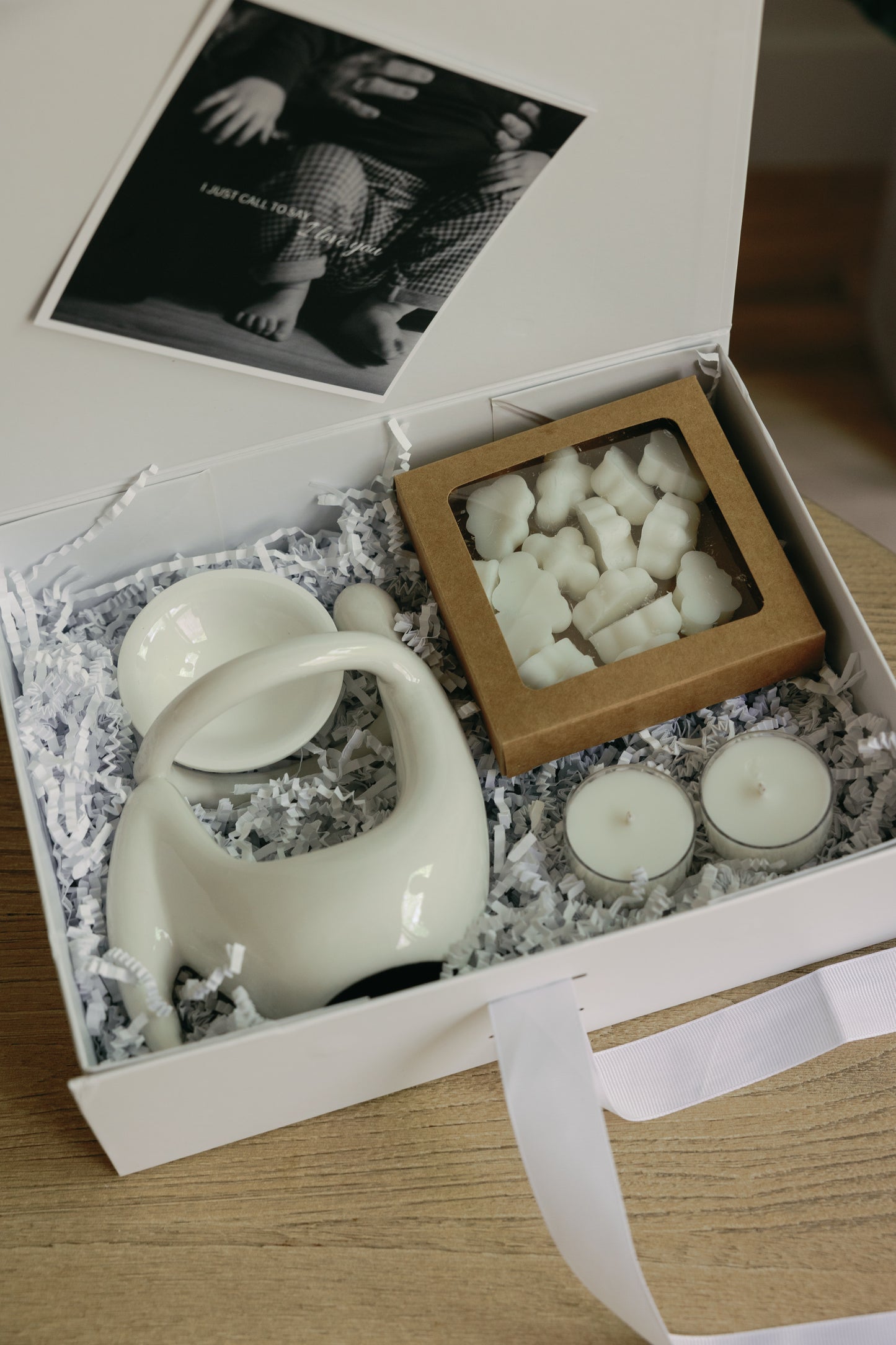 Mother`s Day gift box with wax melter